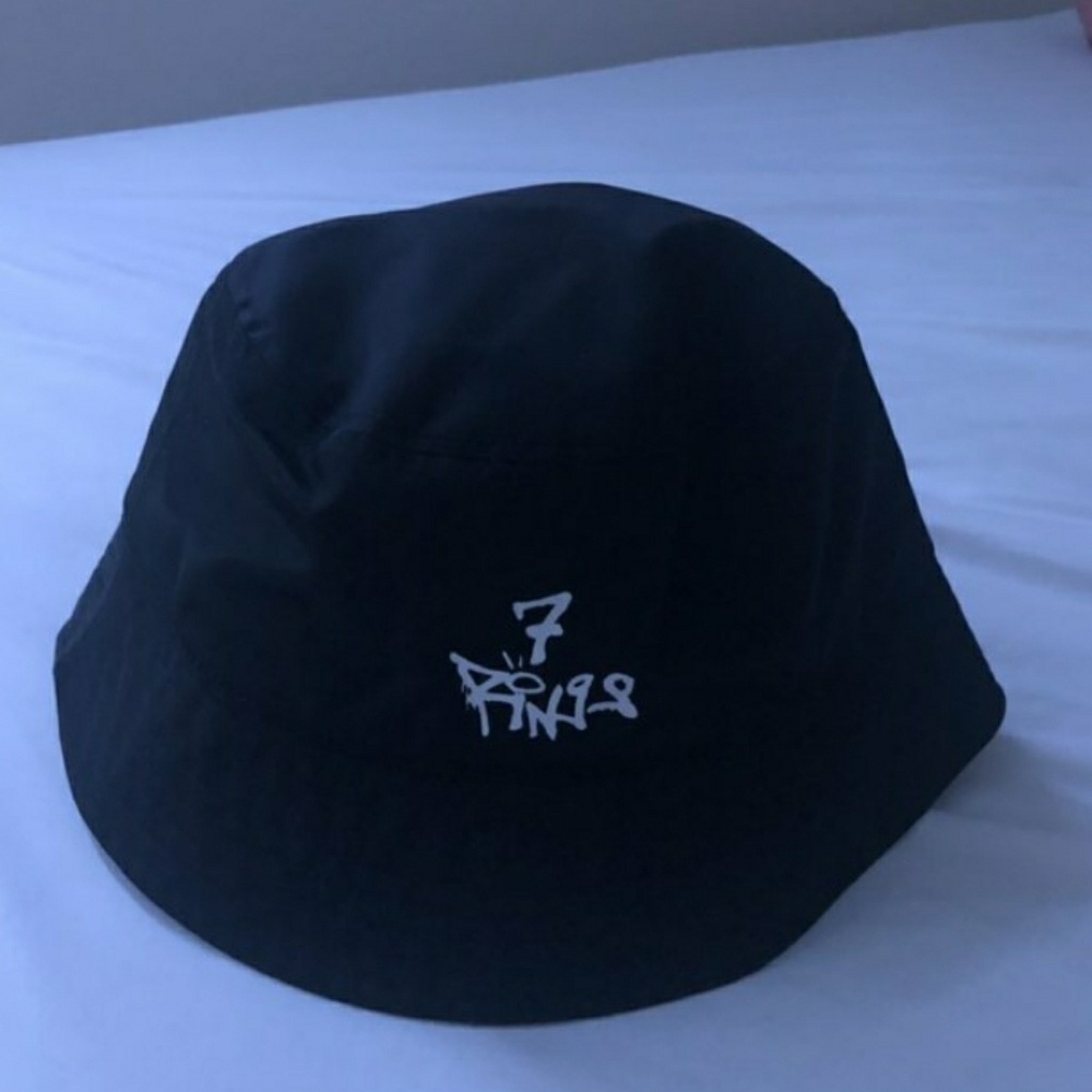 Ariana Grande x H&M Bucket Hat